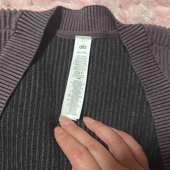 Alo set cardigan and tank - Picture 4 of 8